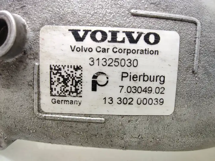 Volvo V60 (2013 - 2018) 70304902 Охладитель клапана EGR — фото 7