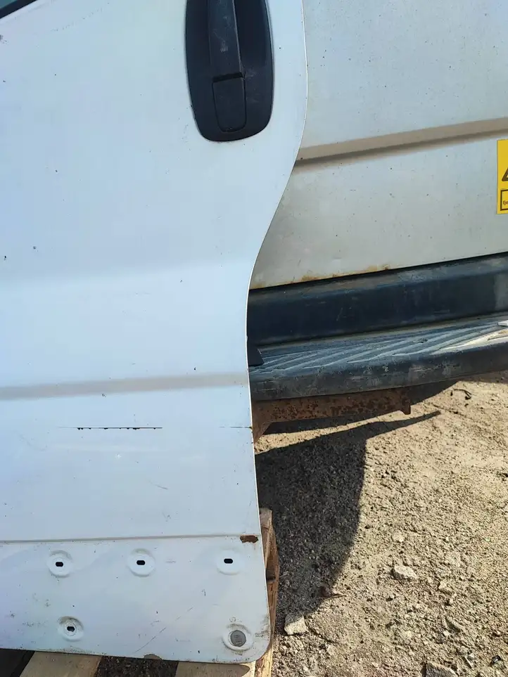 Renault Trafic II (X83) (2002 - 2014) Дверь — фото 5