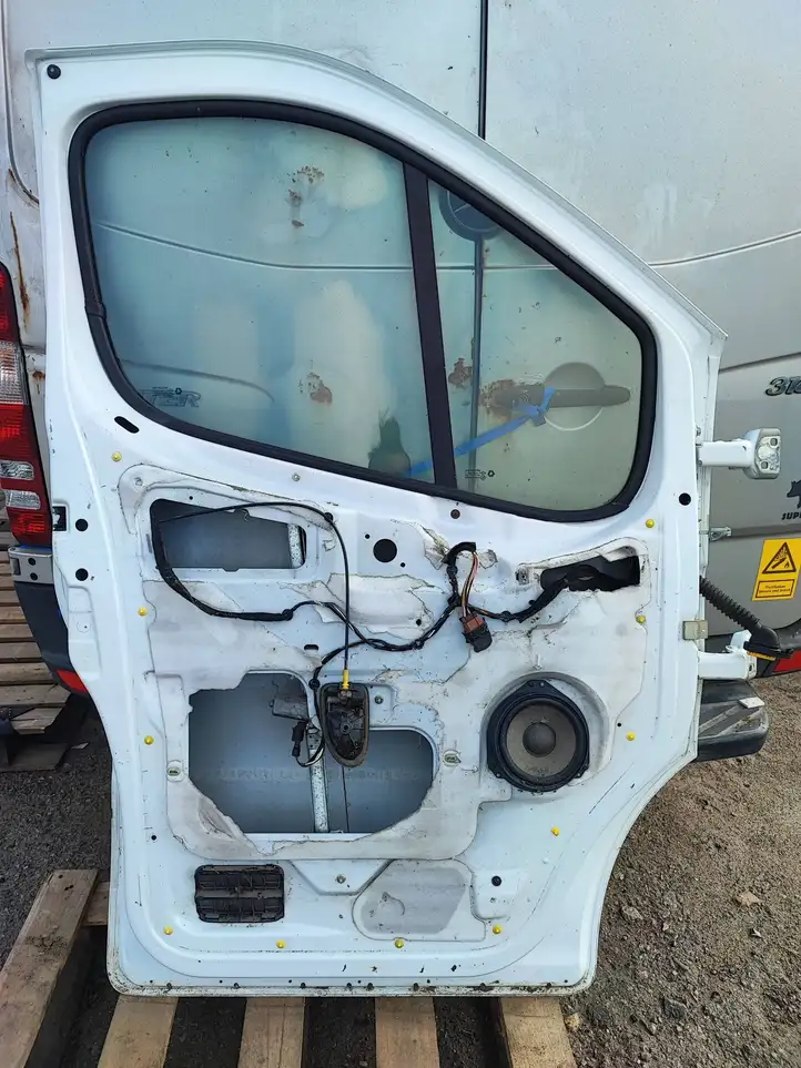 Renault Trafic II (X83) (2002 - 2014) Дверь — фото 9