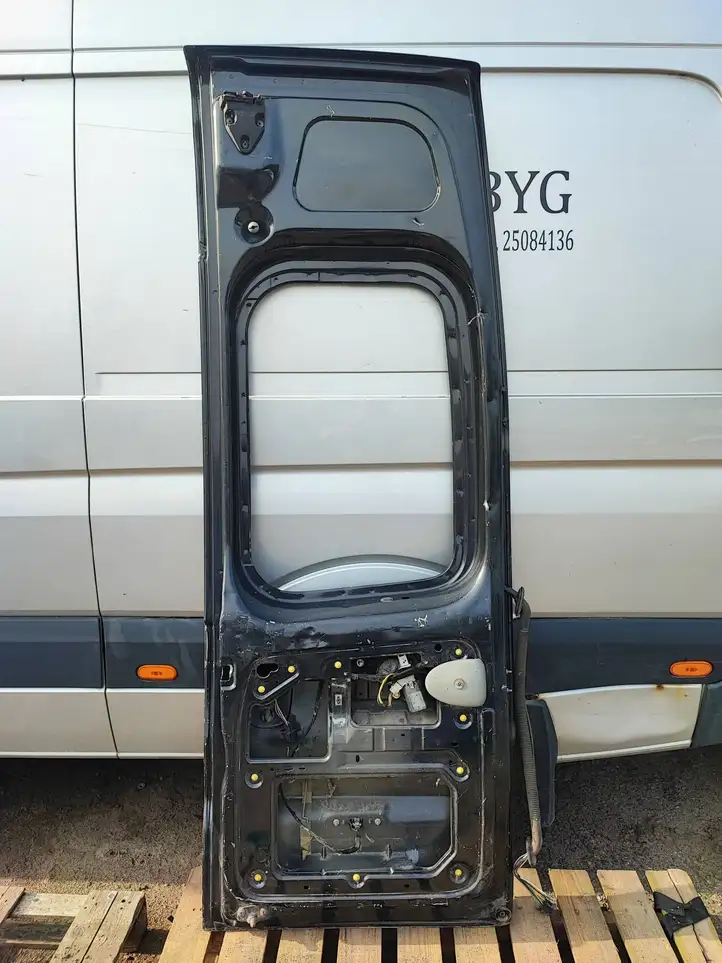Renault Trafic II (X83) (2002 - 2014) Багажная дверь — фото 10