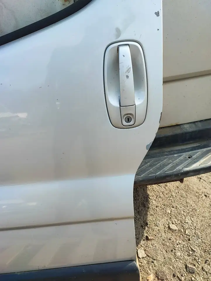 Renault Trafic II (X83) (2002 - 2014) Дверь — фото 5