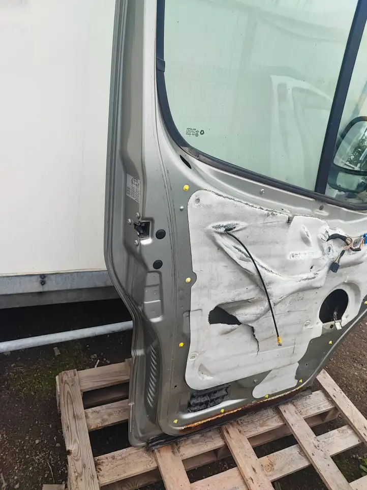 Renault Trafic II (X83) (2002 - 2014) Дверь — фото 3