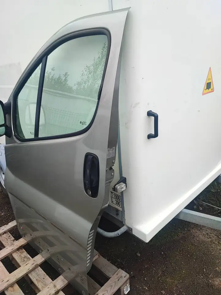 Renault Trafic II (X83) (2002 - 2014) Дверь — фото 5