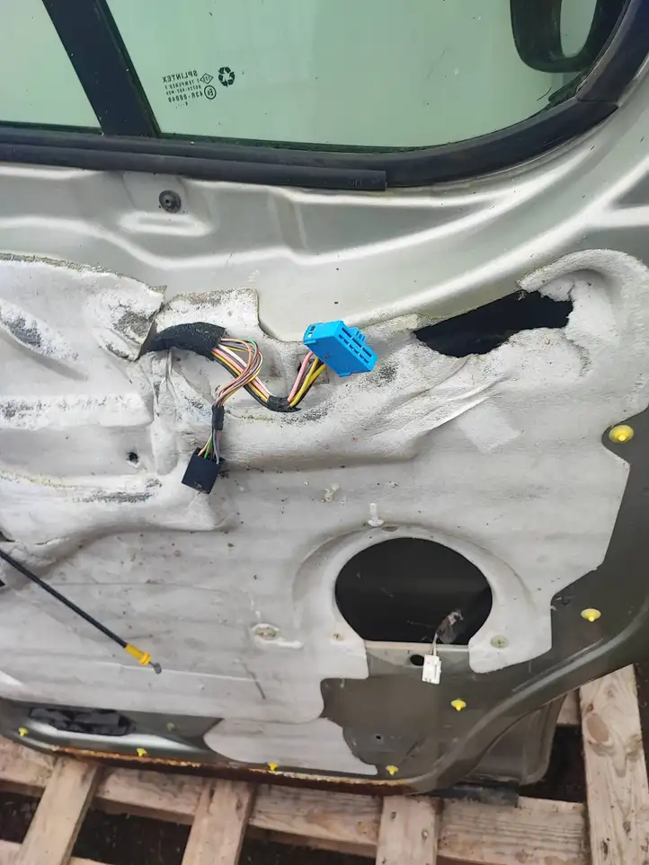 Renault Trafic II (X83) (2002 - 2014) Дверь — фото 8