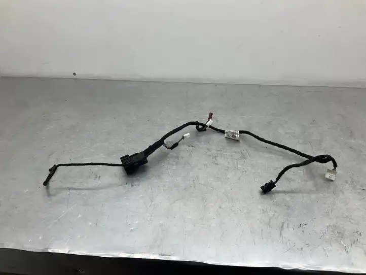 BMW 5 G30 G31 (2016 - ) 93663380 Прочая электропроводка — фото 1