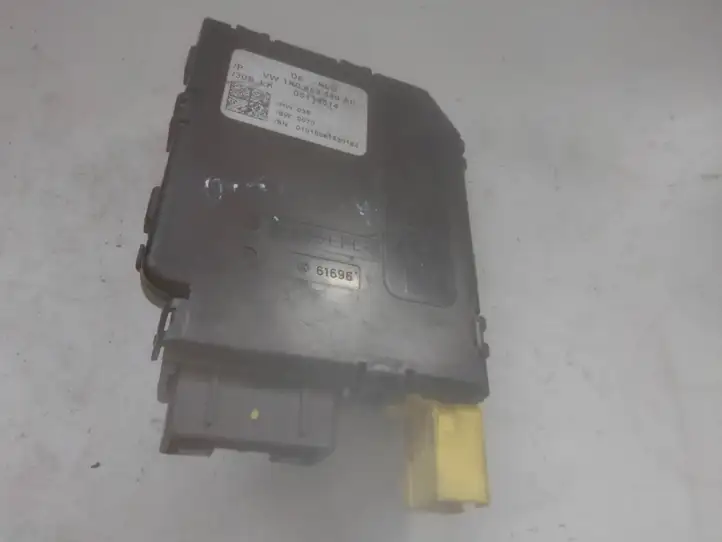Volkswagen Touran I (2003 - 2010) 1K0953549AP Датчик угла поворота руля — фото 2