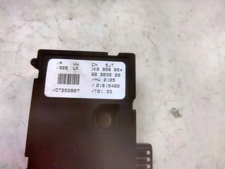 Volkswagen PASSAT B7 (2011 - 2014) 1K0959654 Датчик угла поворота руля — фото 3