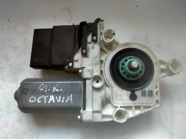Skoda Octavia Mk2 (1Z) (2004 - 2013) 993424200 Стеклоподъемник задней двери — фото 2