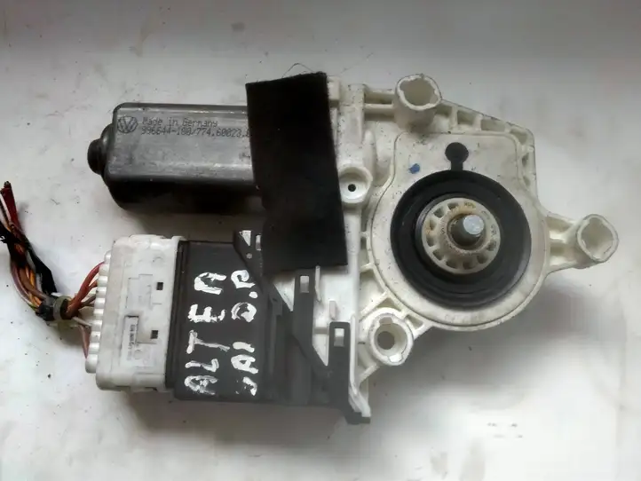 Seat Altea XL (2004 - 2015) 5P0839402 Стеклоподъемник задней двери — фото 1