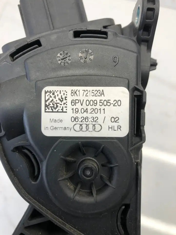 Audi A4 S4 B8 8K (2007 - 2011) 8K1721523A Педаль акселератора — фото 3