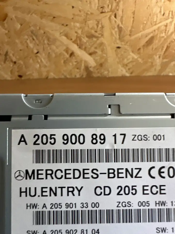 Mercedes-Benz C W205 (2014 - 2021) A2059008917 Магнитола / мультимедийная система — фото 3
