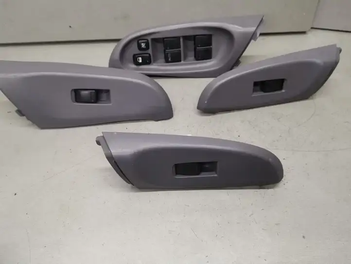 Nissan Almera N16 (2000 - 2010) 80961 Блок кнопок стеклоподъемников — фото 6