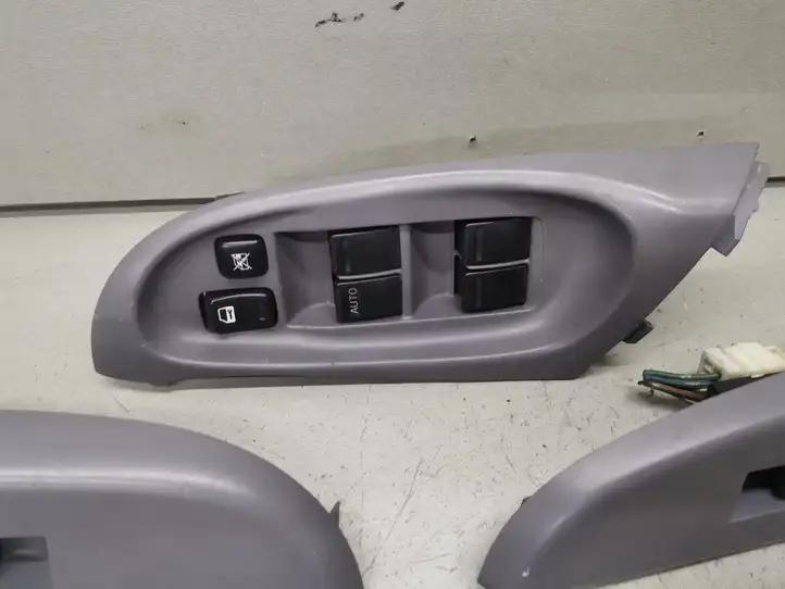 Nissan Almera N16 (2000 - 2010) 80961 Блок кнопок стеклоподъемников — фото 7