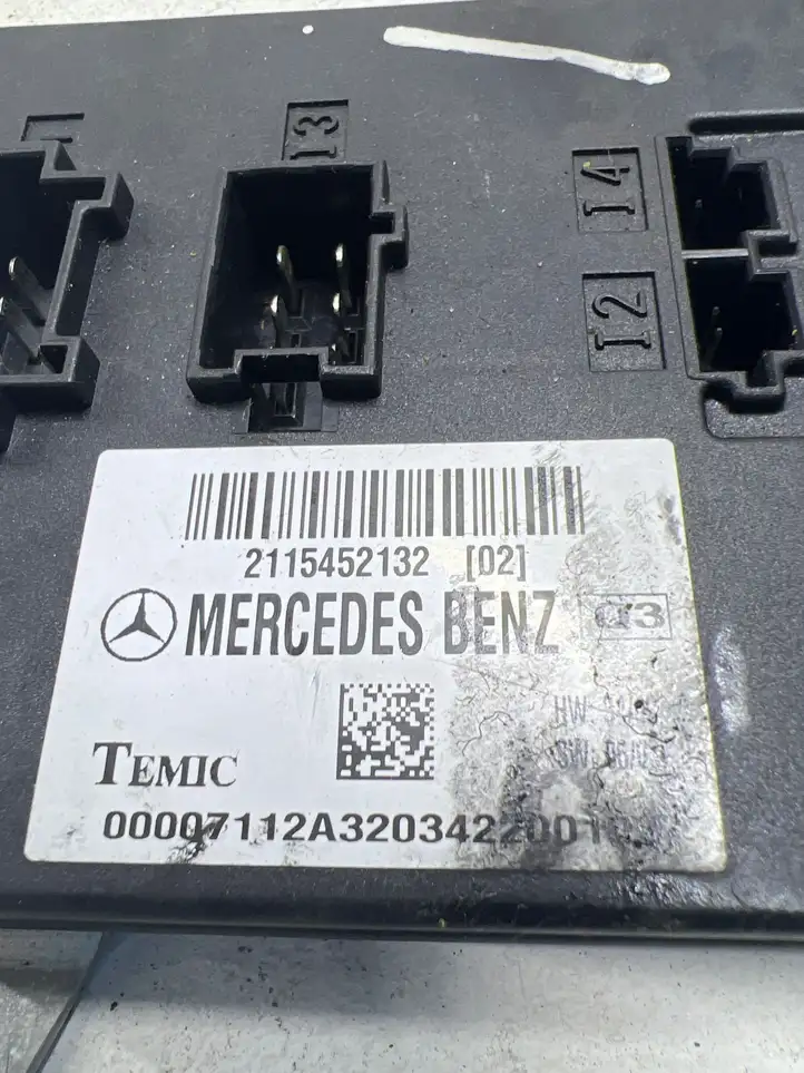 Mercedes-Benz E W211 (2002 - 2009) 2115452132 Модуль комфорта — фото 2