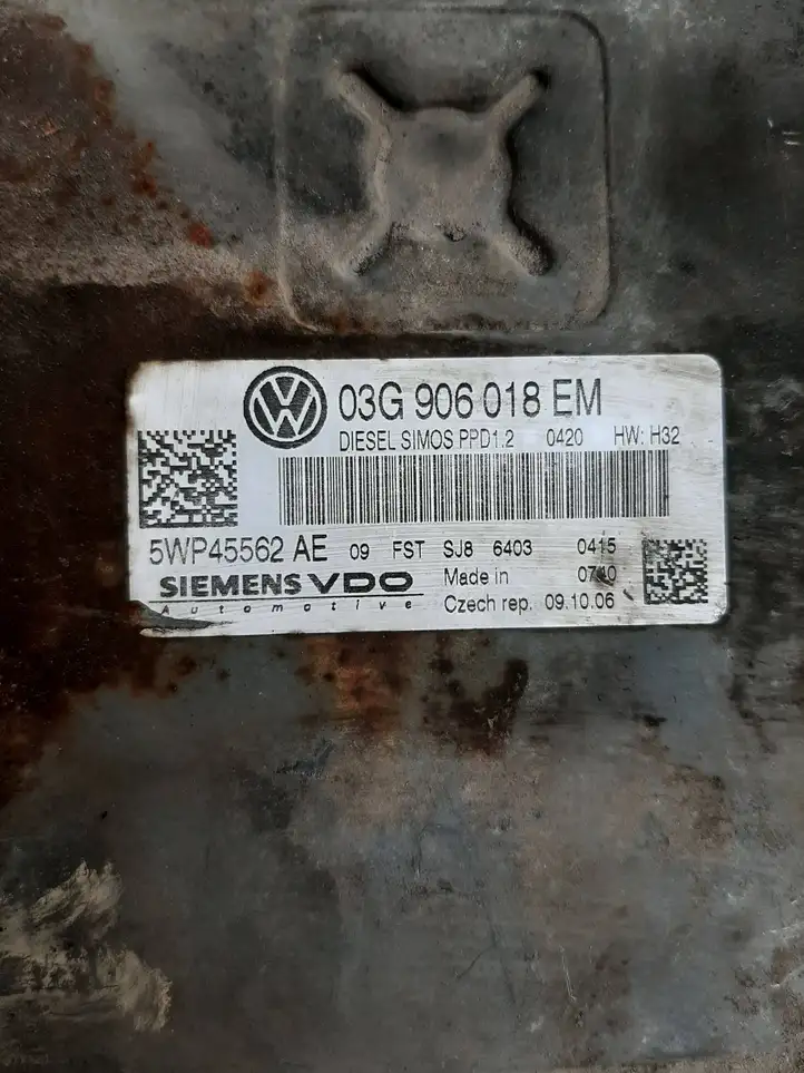 Volkswagen PASSAT B6 (2005 - 2010) 03G906018EM Блок управления двигателем (ЭБУ) — фото 4