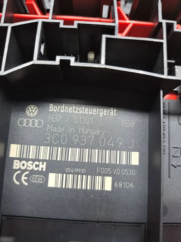 Volkswagen PASSAT B6 (2005 - 2010) 3C0937049J Модуль комфорта — фото 3
