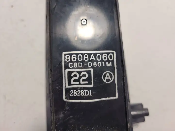 Citroen C-Crosser (2007 - 2013) 8608a060 Кнопка стеклоподъемников — фото 4