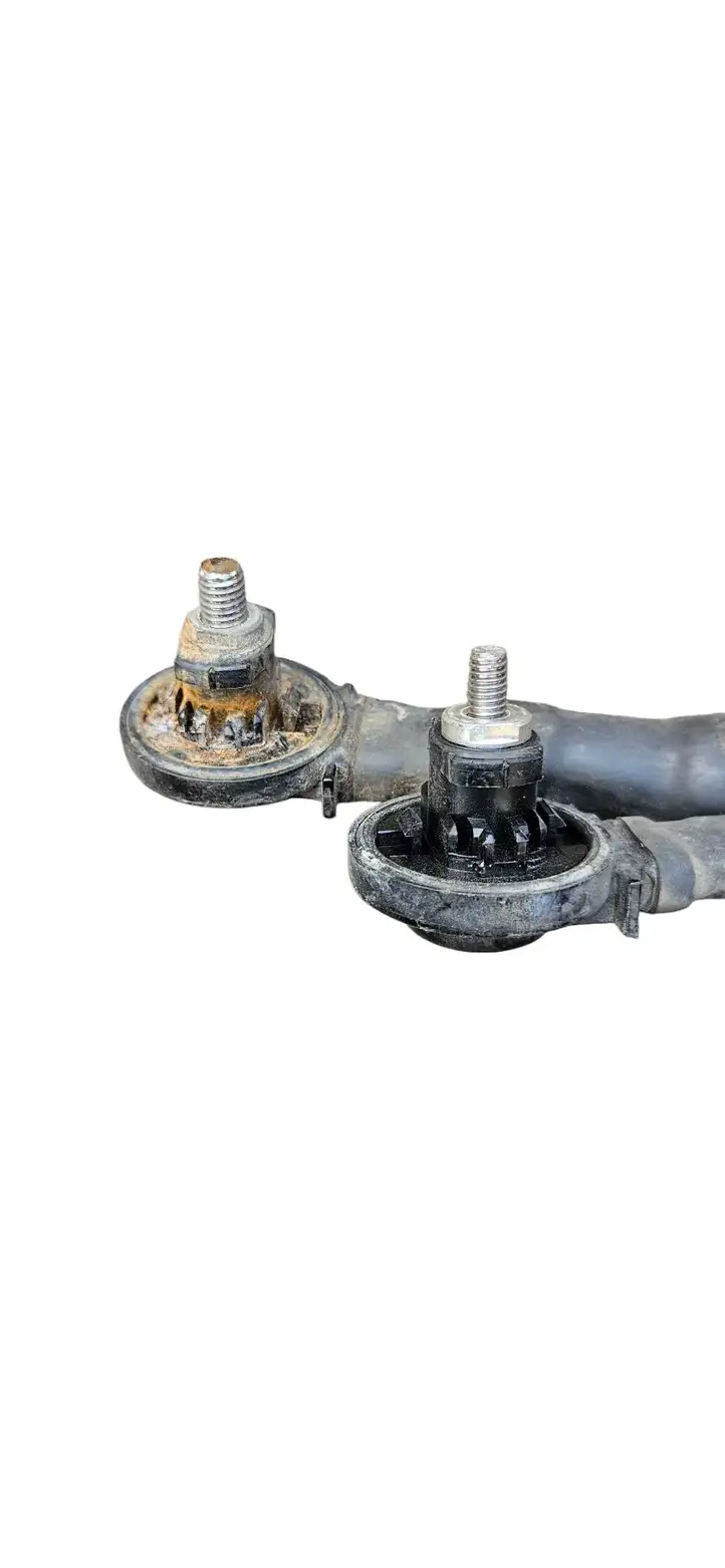 BMW 3 E90 E91 (2005 - 2012) 9133072 Плюсовой провод аккумулятора — фото 2
