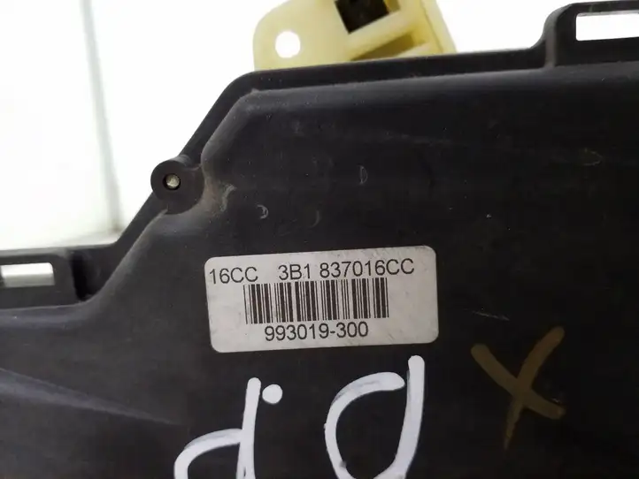 Seat Ibiza III (6L) (2002 - 2008) 3B1837016CC Замок ручки двери — фото 5