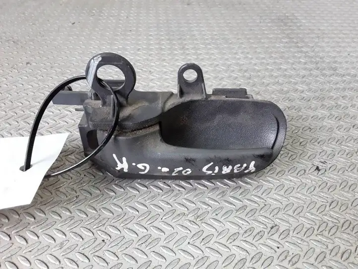 Toyota Yaris (1999 - 2003) Внутренняя ручка задней двери — фото 1