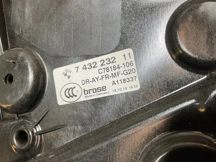 BMW 3 G20 G21 (2019 - ) 7432232 Стеклоподъемник передней двери — фото 2