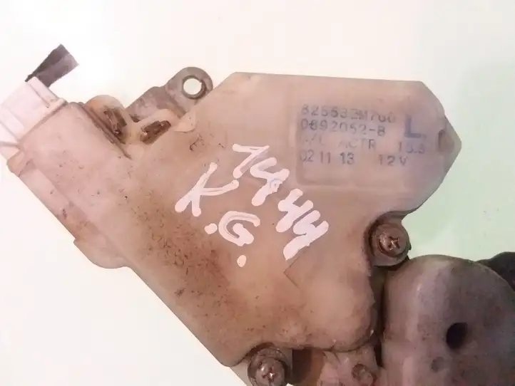 Nissan Almera N16 (2000 - 2010) 82553BM760 Замок задней двери — фото 2
