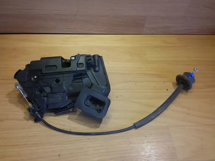 Seat Leon (5F) (2012 - 2019) 5K4839015Q Замок задней двери — фото 2