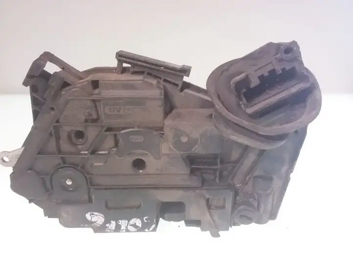 Volkswagen Golf VI (2009 - 2013) 46B5K4839016B Замок задней двери — фото 1