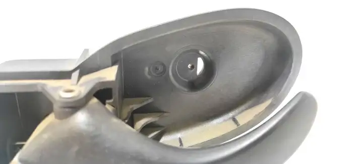 Ford Focus (1998 - 2004) XS41A22601AK Внутренняя ручка задней двери — фото 2