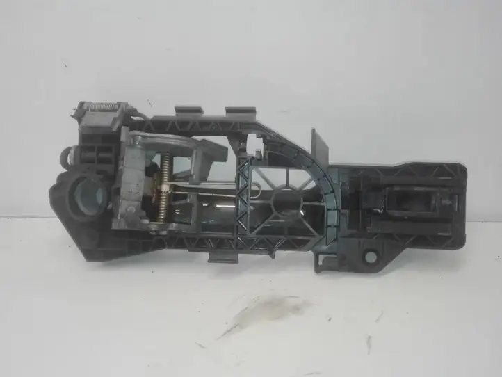 Volkswagen PASSAT B6 (2005 - 2010) 3C0837885G Наружная ручка задней двери — фото 2
