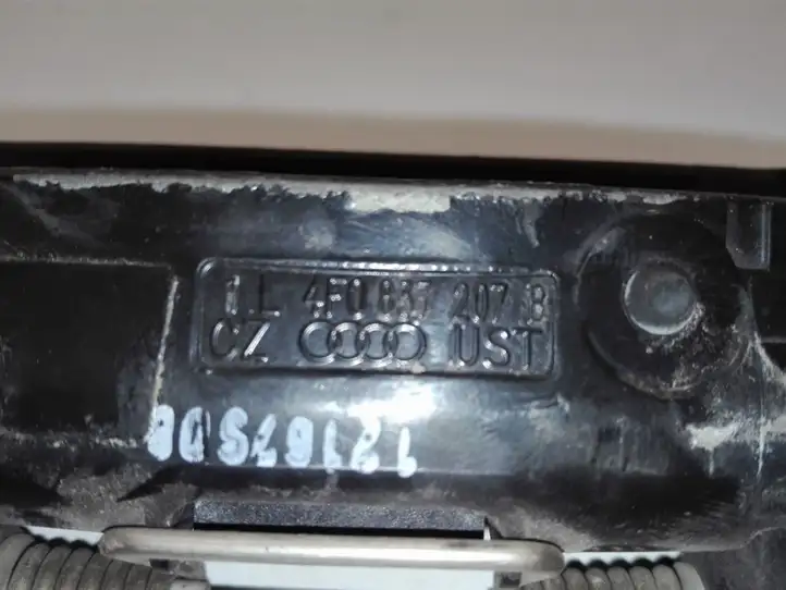 Audi A6 S6 C6 4F (2008 - 2011) 4F0837207B Наружная ручка задней двери — фото 3
