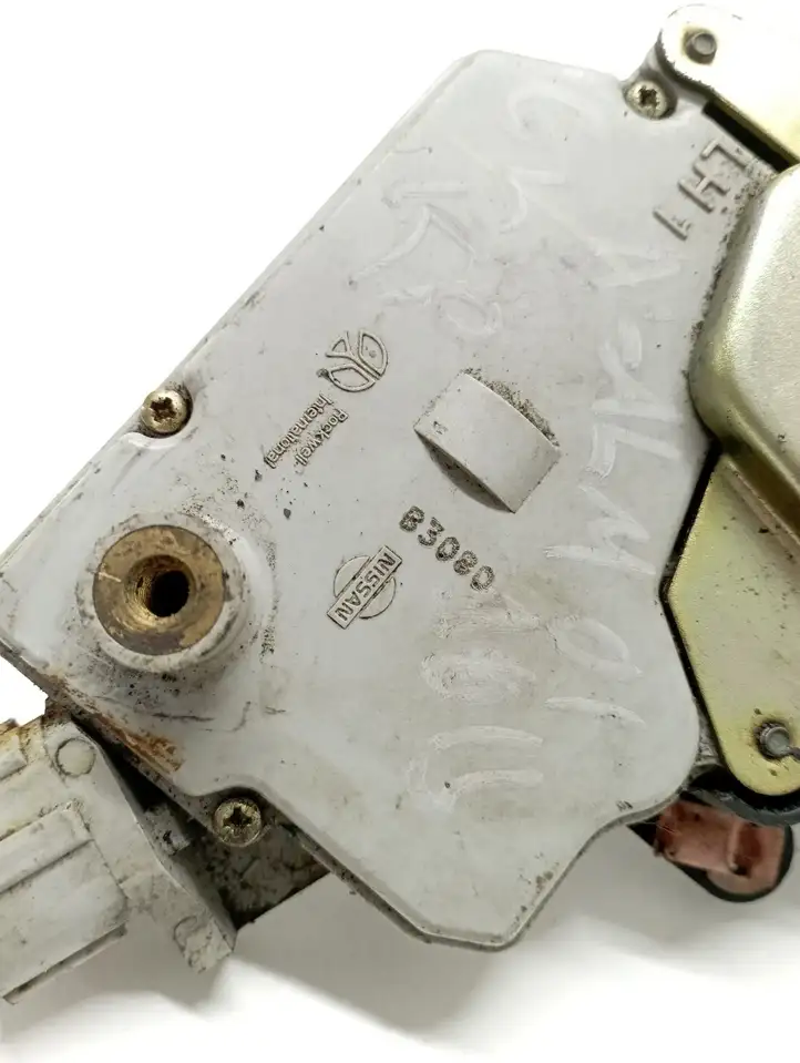 Nissan Almera N16 (2000 - 2010) B3080 Замок задней двери — фото 4