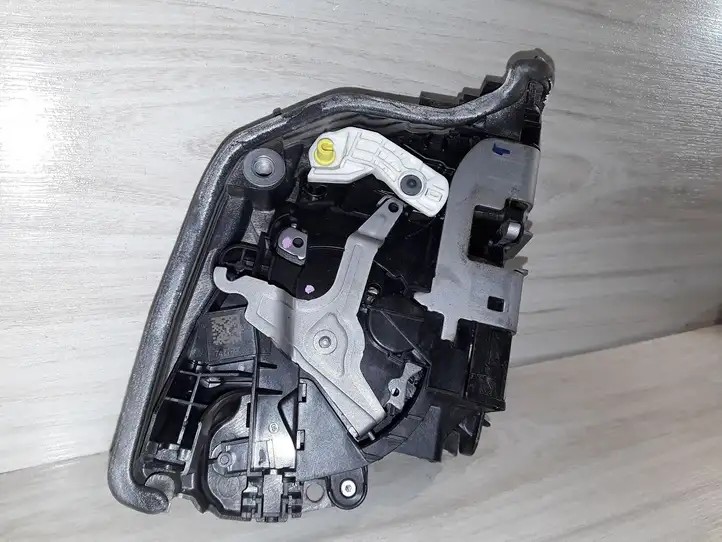 BMW M5 F90 (2017 - 2019) 5122747769003 Замок задней двери — фото 5