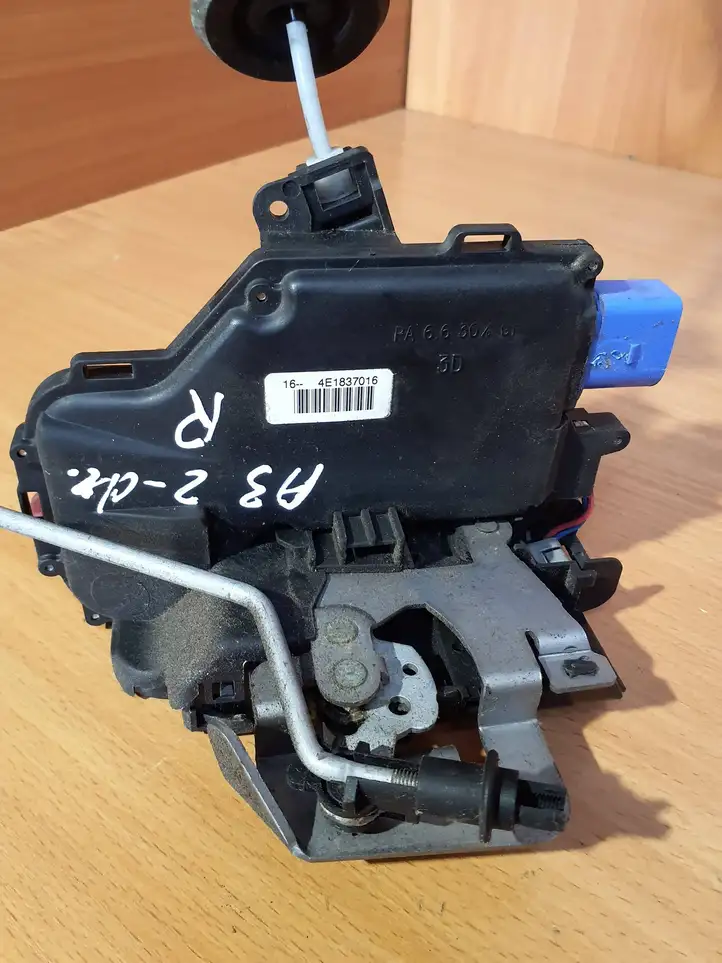 Audi A3/S3 8P (2003 - 2005) 4E1837016 Замок ручки двери — фото 2
