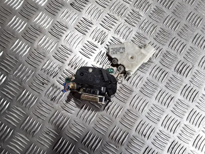 Nissan Almera N16 (2000 - 2010) 8055261U66 Замок ручки двери — фото 1