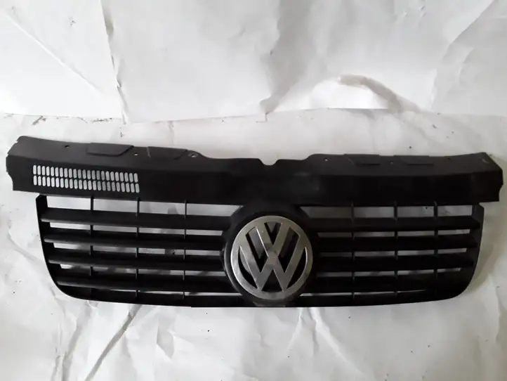Volkswagen Transporter - Caravelle T5 (2003 - 2009) 7H0807101 Верхняя решетка радиатора — фото 1
