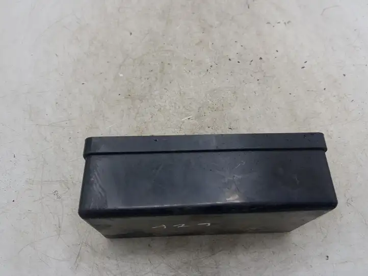 Nissan X-Trail T30 (2001 - 2007) Прочие внешние детали — фото 3