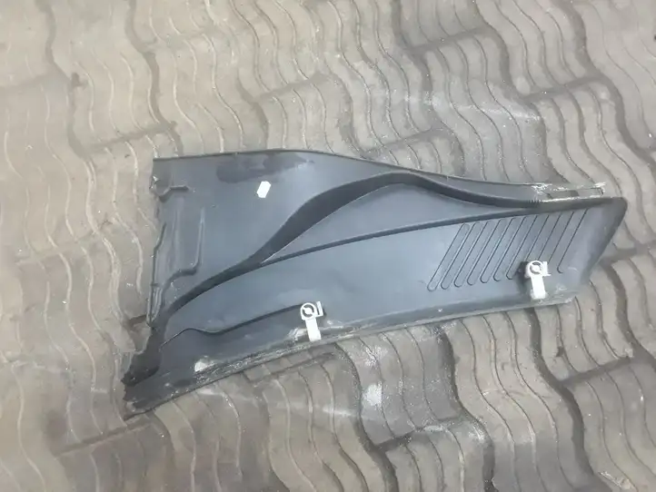 Renault Clio II (1998 - 2001) 7700410600 Жабо стеклоочистителей — фото 2