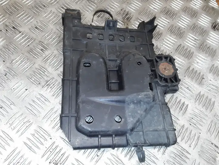 Hyundai Elantra (2003 - 2010) 371502H100 Крышка ящика аккумулятора — фото 2