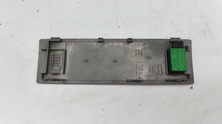 BMW 5 E60 E61 (2004 - 2010) 84318380319 Микрофон (Bluetooth / телефон) — фото 2
