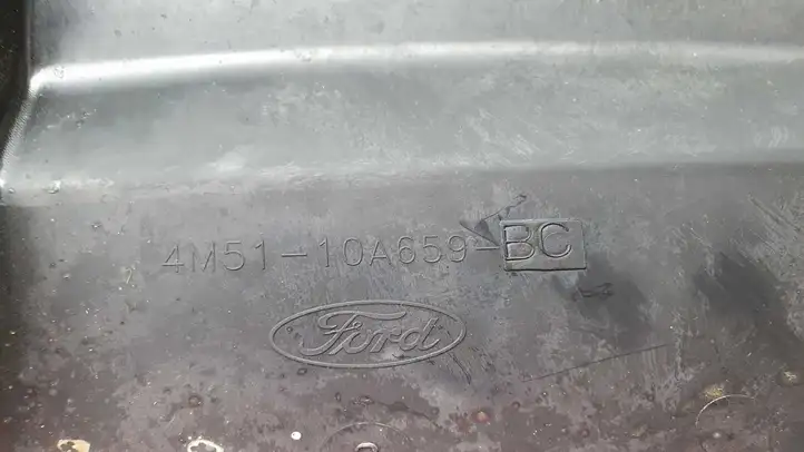 Ford Focus (2005 - 2008) 4M5110A659 Крышка ящика аккумулятора — фото 3
