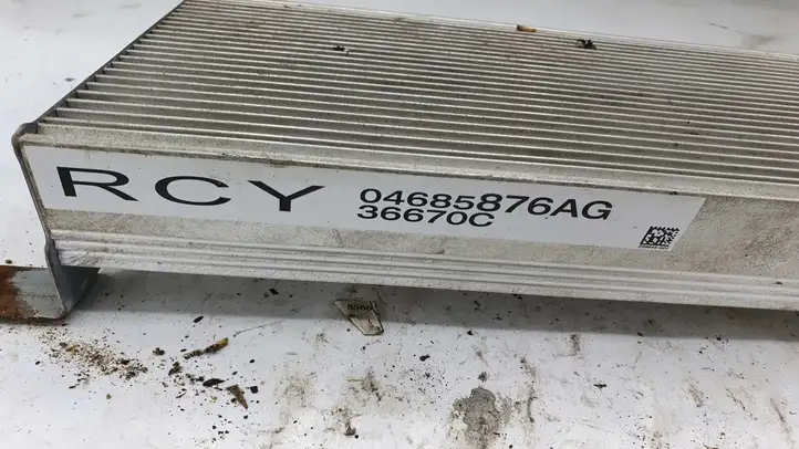 Chrysler Pacifica (2003 - 2008) 0468587AG Усилитель звука — фото 3