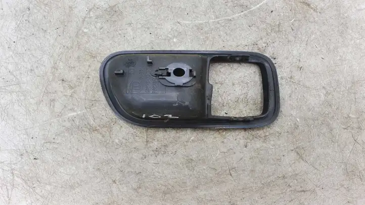 Toyota Avensis T220 (2000 - 2003) 6927305010 Прочие детали салона — фото 1