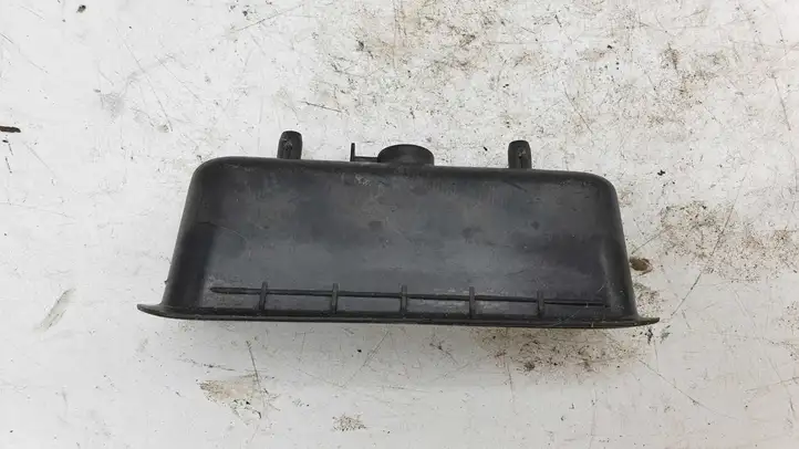 Toyota Corolla Verso E121 (2001 - 2004) 748150F010 Прочие детали салона — фото 2
