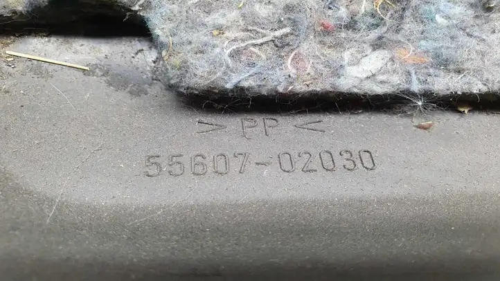Toyota Corolla Verso E121 (2001 - 2004) 5560702030 Прочие детали салона — фото 3