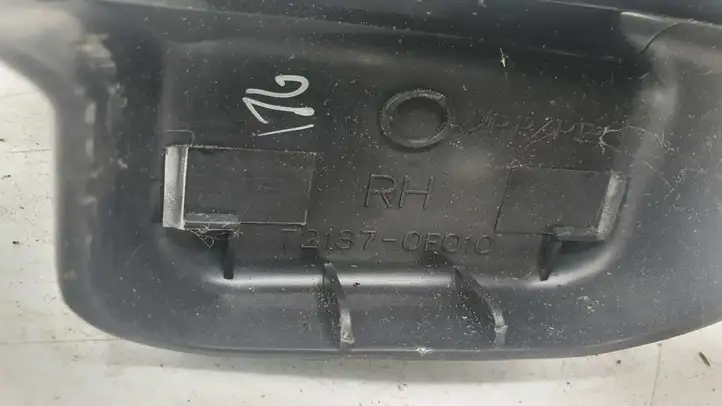 Toyota Corolla Verso E121 (2001 - 2004) 721370F010 Прочие детали салона — фото 1