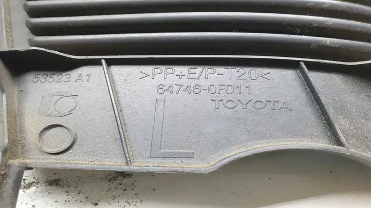 Toyota Corolla Verso E121 (2001 - 2004) 53523A1 Прочие детали салона — фото 3