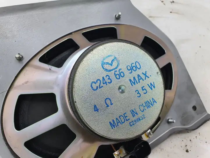 Mazda 5 (2005 - 2010) C24366960 Динамики задних дверей — фото 3