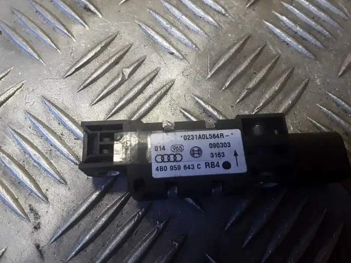 Audi A4 S4 B6 8E 8H (2000 - 2006) 8E0959643C Датчик удара SRS — фото 4