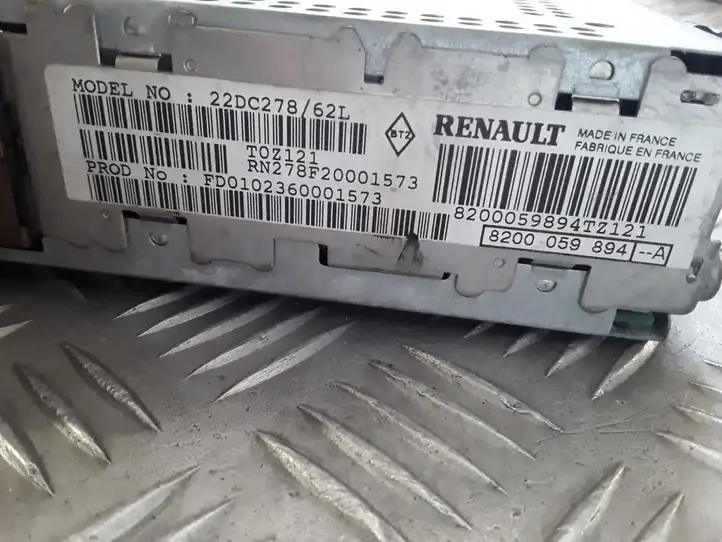 Renault Vel Satis (2005 - 2009) 8200059894A Магнитола / мультимедийная система — фото 3